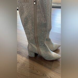 Women’s Size 10 wetkiss Rhinestone/PU Low Chunky Pointed Toe Ankle Boots